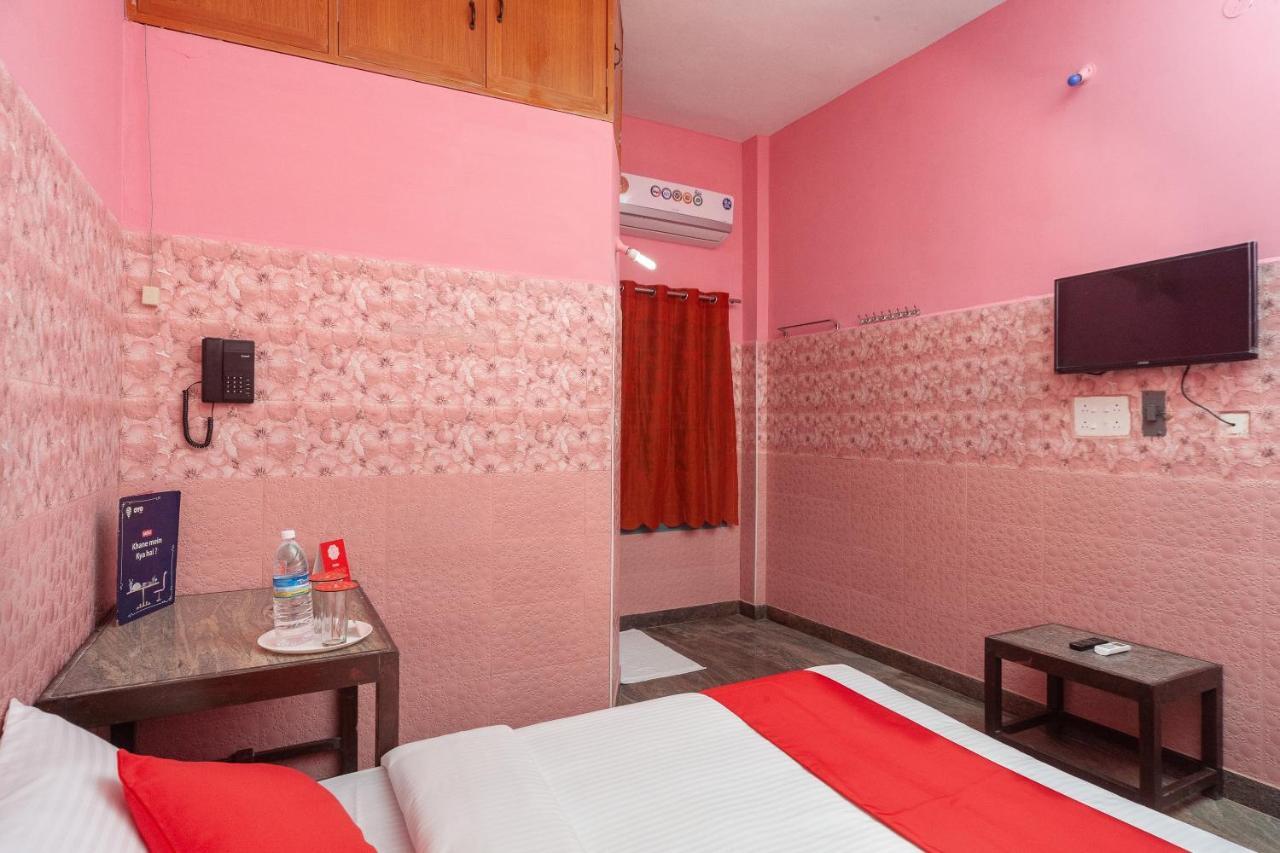 Oyo 24053 Auro Gp Guest House Auroville Exterior photo