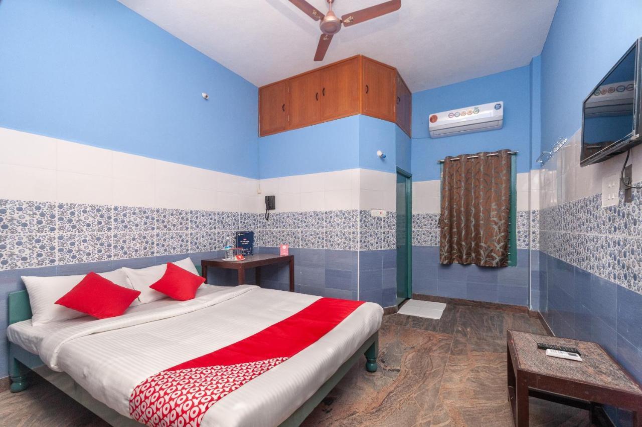 Oyo 24053 Auro Gp Guest House Auroville Exterior photo
